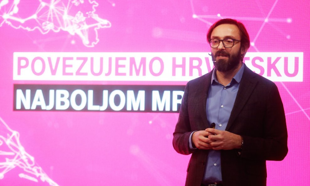 Hrvatski Telekom najveći je privatni ulagač u Hrvatskoj, rekao je Boris Drilo, član Uprave te glavni direktor za tehniku i informacijske tehnologije HT-a