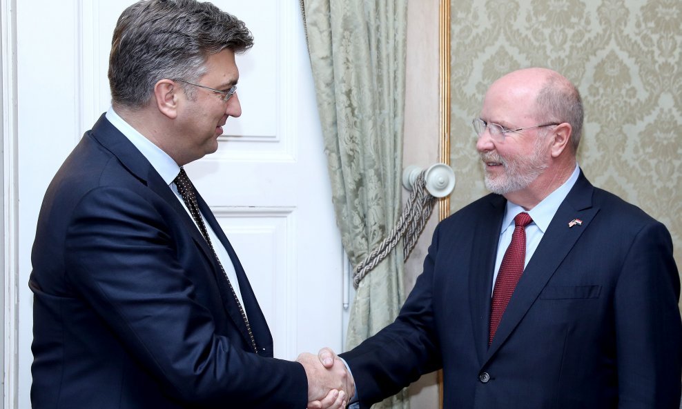 Premijer Andrej Plenković i američki veleposlanik Robert Kohorst