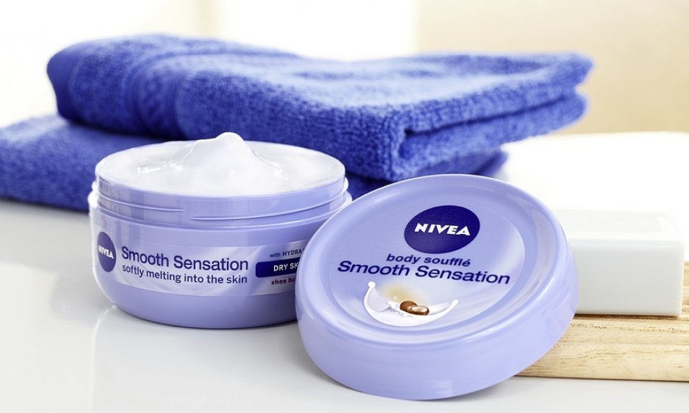 NIVEA Smooth Sensation