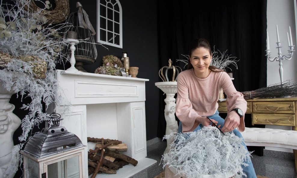 Albina Perić se samozaposlila se s 22 godine, a iza nje je već četiri godine rada u vlastitoj cvjećarnici 'Bloom Room'