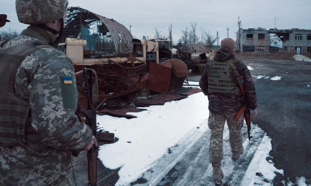 Ukrajinski vojnici na fronti u Donbasu