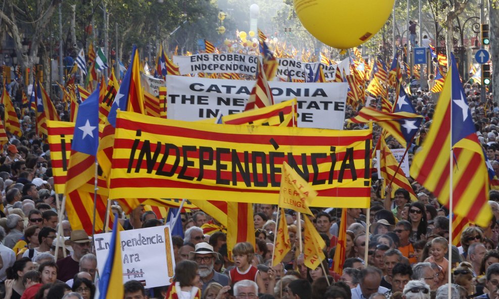 Katalonski predsjednik Carles Puigdemont najavio je kako će se referendum o neovisnosti pokrajine održati 1. listopada