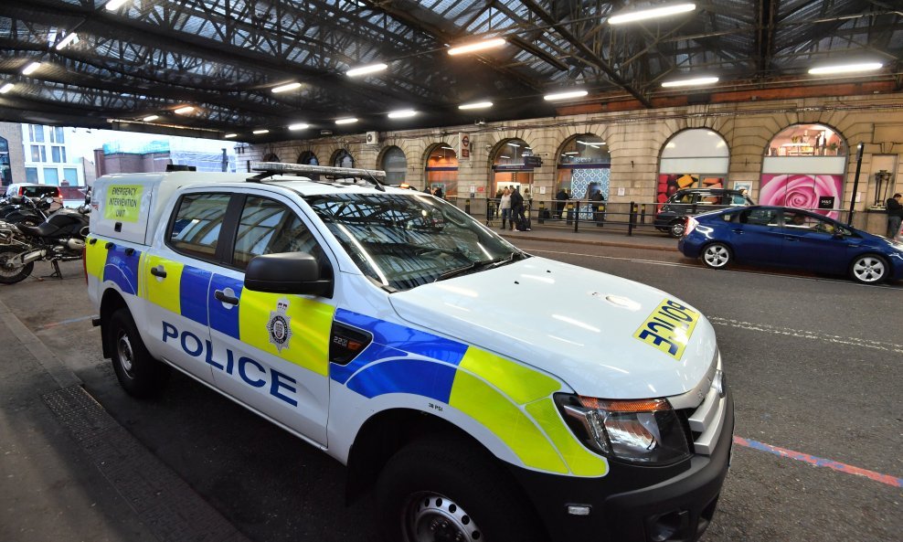Pronađen sumnjiv paket na Waterloo stanici