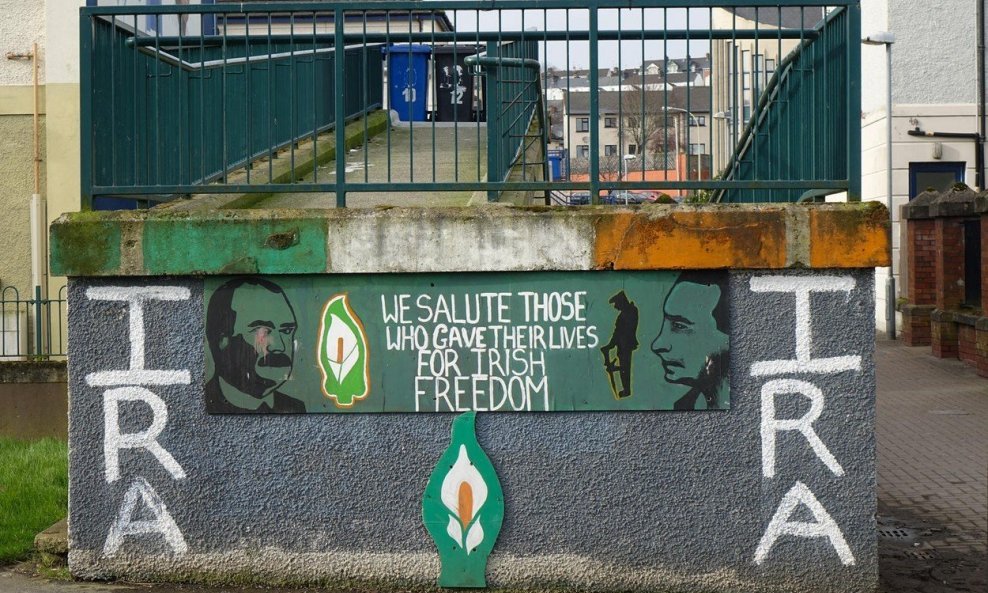 Mural posvećen poginulim IRA-inim borcima