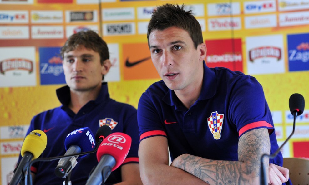 Nikica Jelavić i Mario Mandžukić