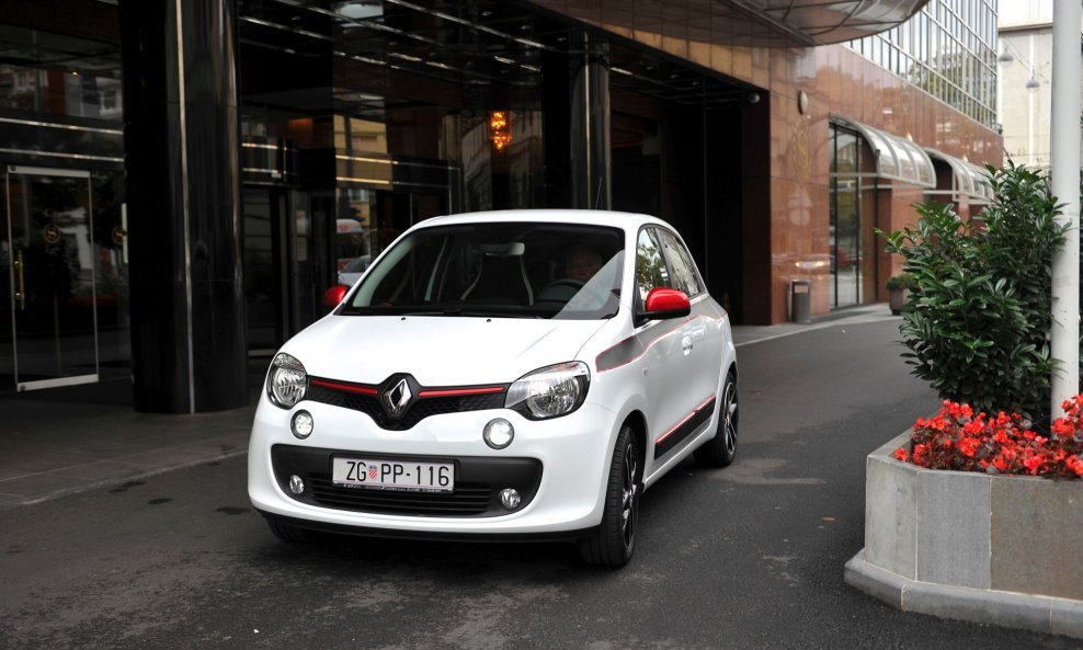 Naposljetku, valja ustvrditi da je Twingo zadovoljio i onaj najvažniji test - pristupačnost.