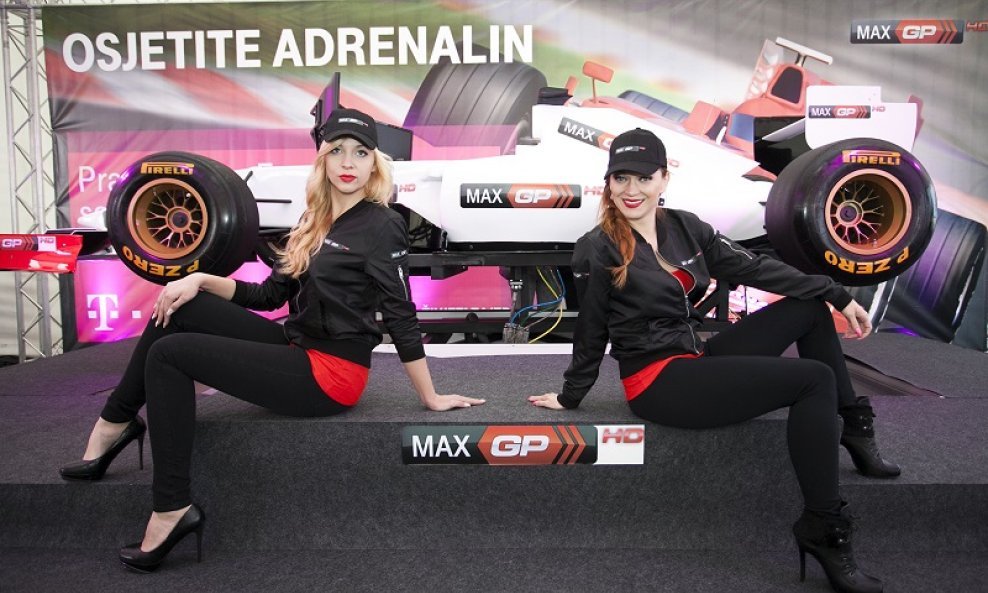 MAX GP hostese