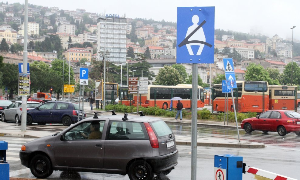 Nevezivanje pojasa strogo će se kažnjavati