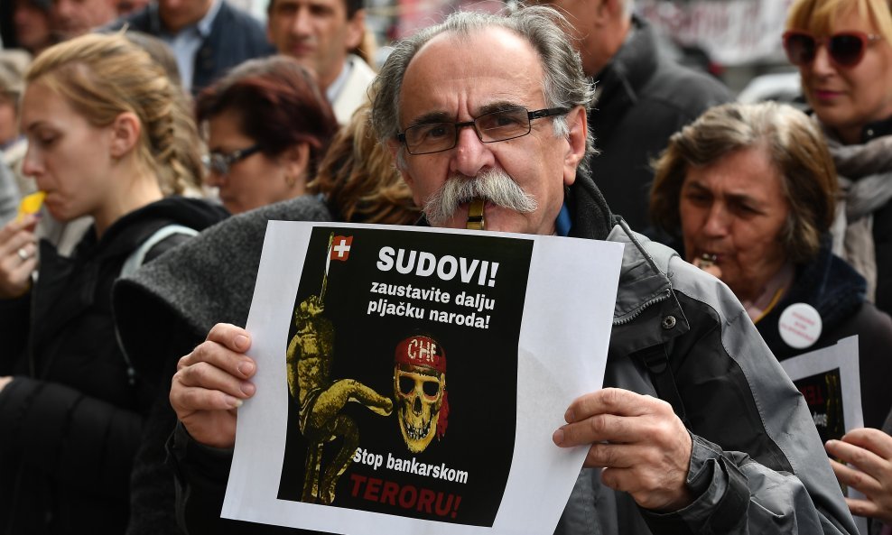 Beograd: Prosvjed građana zaduženih u švicarskim francima