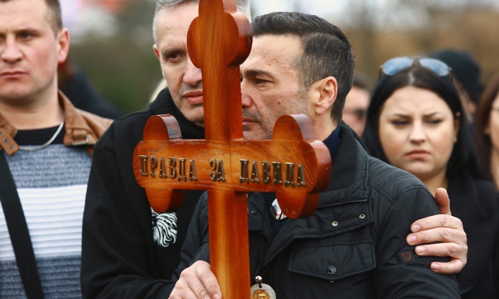 Davor Dragičević u Neustadtu, na pogreb sina Davida na gradskom groblju
