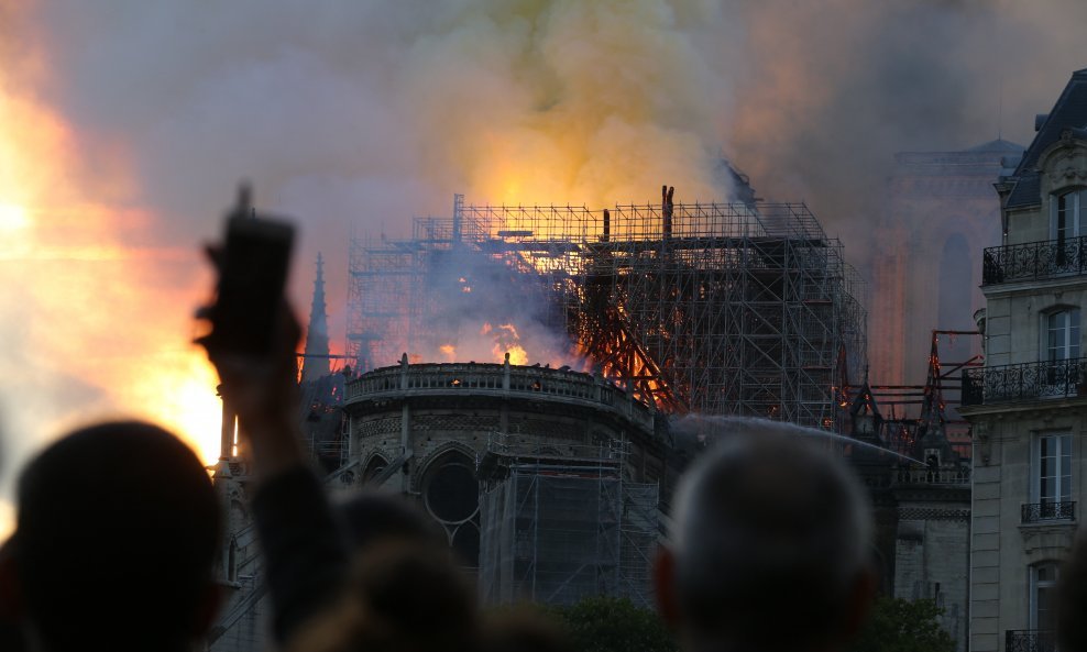 Požar u katedrali Notre Dame