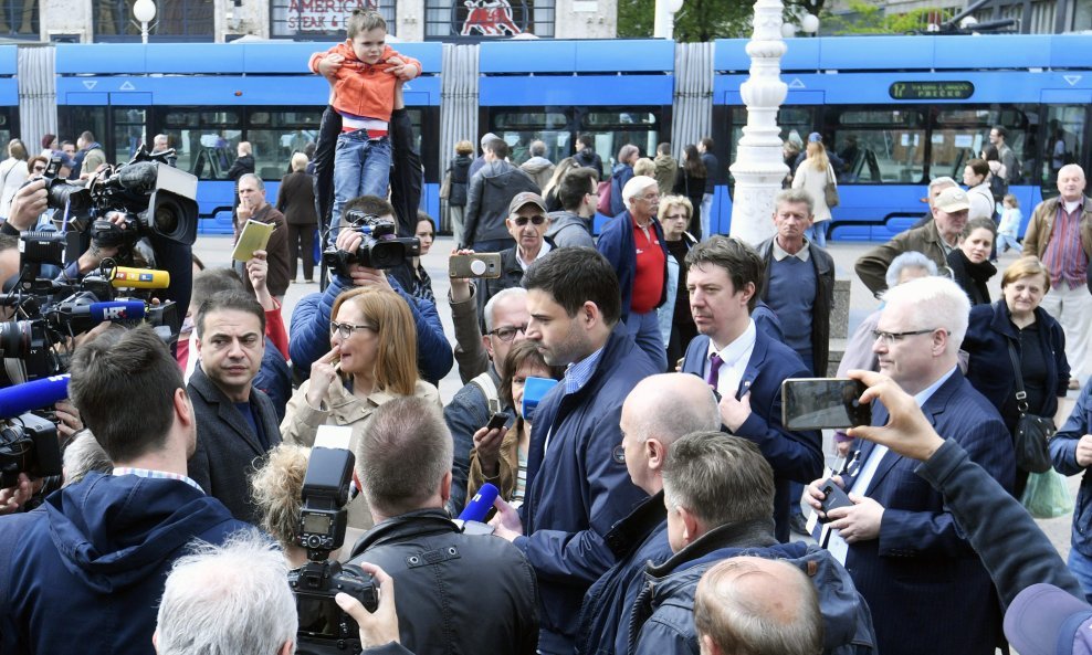 SDP-ovci potpisuju za referendum '67 je previše'