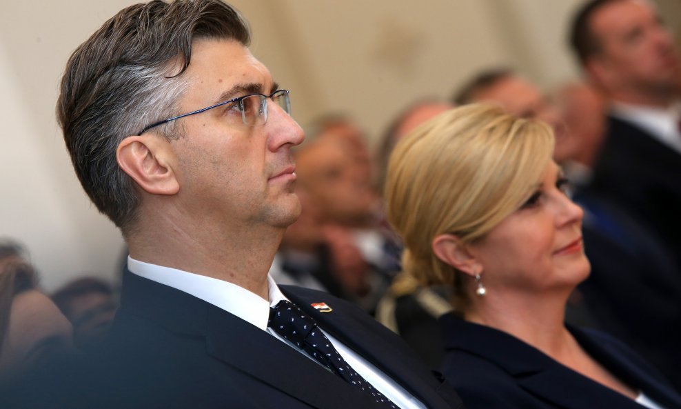 Andrej Plenković i Kolinda Grabar Kitarović na misi za branitelje u Vukovaru