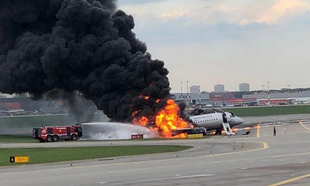 Stravičan prizor zapaljenog zrakoplova obišao je svijet