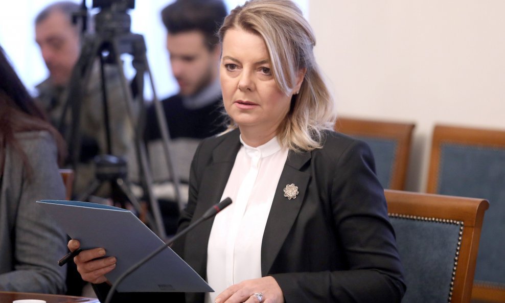 Mirjana Hrga savjetnica je predsjednice RH za strateške politike te odnose s Hrvatskim saborom i Vladom RH