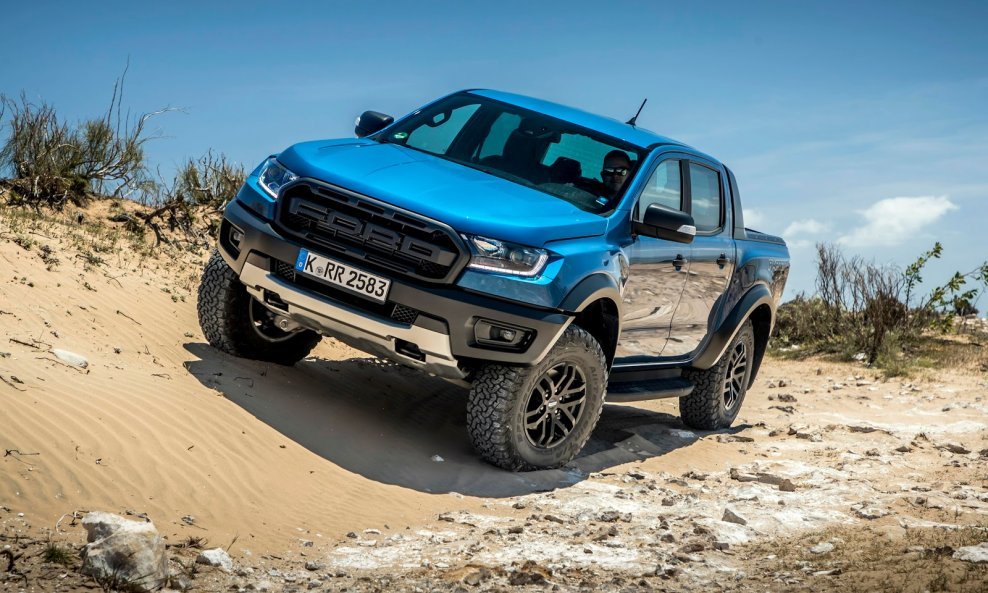 Ford Ranger Raptor je opaki igrač na terenu