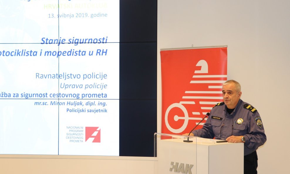 mr.sc. Miron Huljak iz Ravnateljstva policije predstavio je porazne podatke o stradavanju vozača na dva kotača u prometu