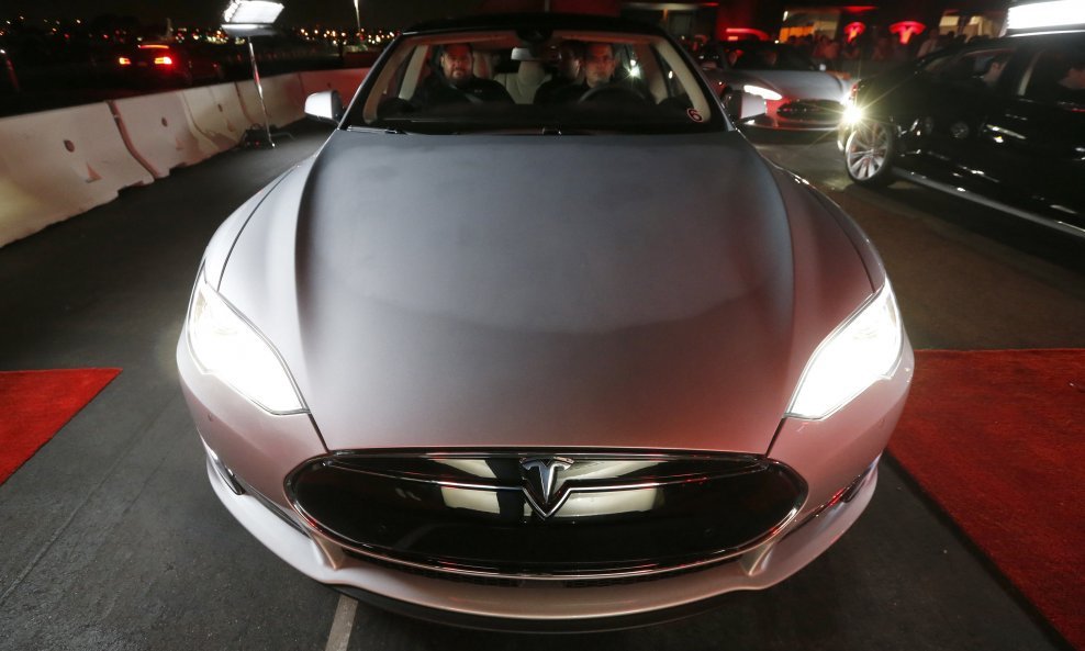 Tesla motors