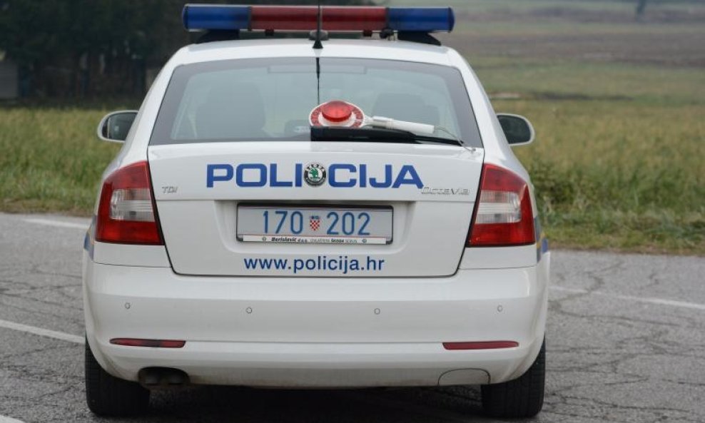 policijsko vozilo