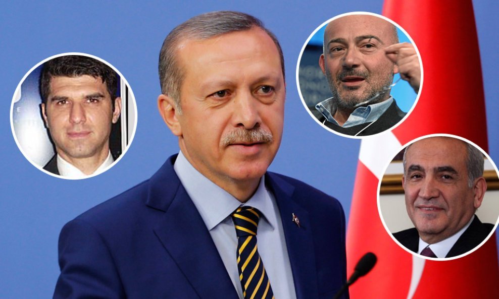 Tayyip Erdogan i vodeći tuski biznismeni (s lijeva na desno - Orhan Sayman, Ferit Sahenk i Mustafa Süzer)