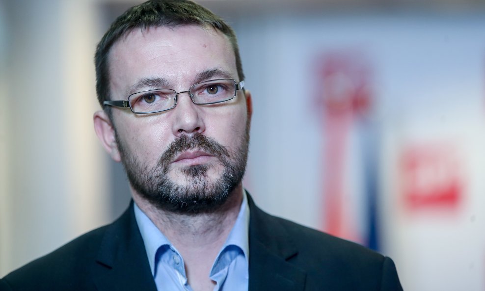 SDP-ov član Predsjedništva i saborski zastupnik Arsen Bauk