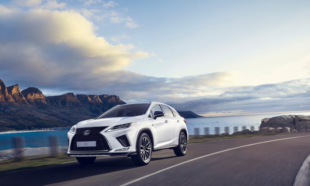 Novi Lexus RX sada je dizajnerski još skladniji