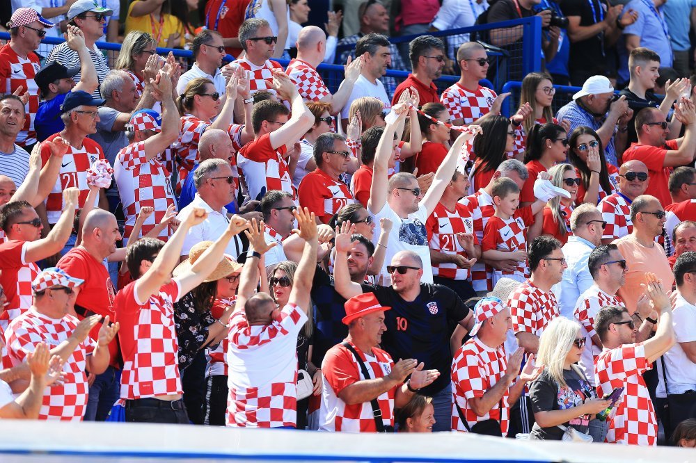 BAČELIĆ PROFI SHOP 0:0 SELECAO Dvoboj između Bačelića i Selecao teama veliki je derbi natjecanja.