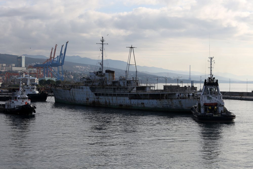 Brod Galeb krenuo prema Kraljevici gdje će biti obnovljen i pretvoren u muzej