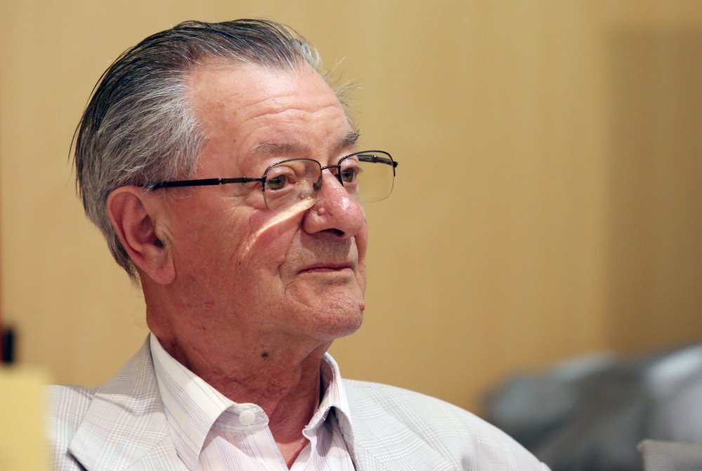 U 90-oj godini preminuo akademik Dubravko Jelčić - tportal