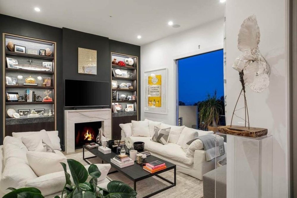 Dom Nicole Scherzinger