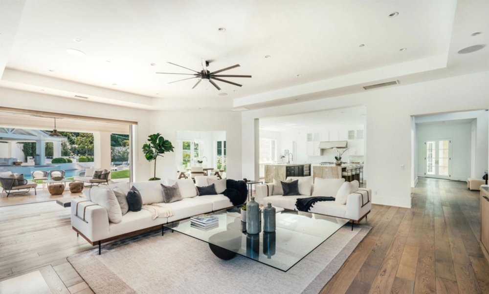 Dom repera The Weeknda