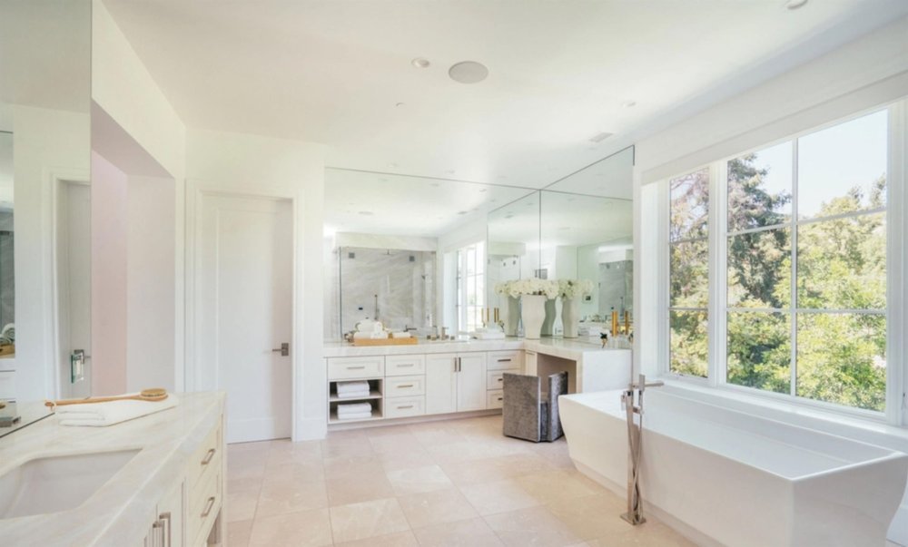 Dom repera The Weeknda