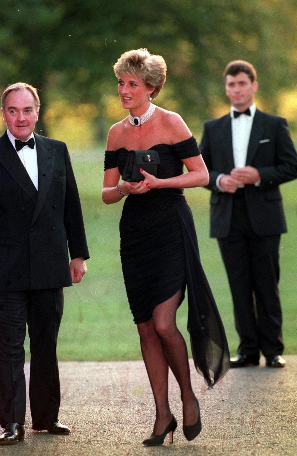 Bila je najveća buntovnica: Princeza Diana svojim se potezima glasno  suprotstavila tradiciji, ali i utrla novi put za kraljevsku obitelj -  tportal