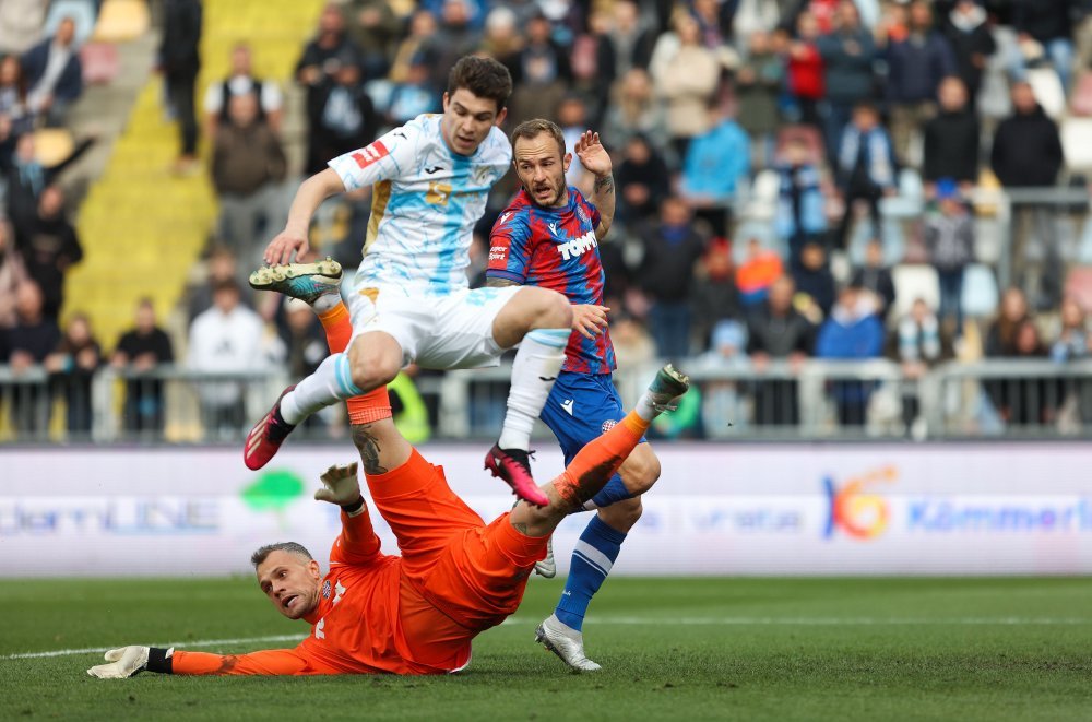 Sažetak: HNK Rijeka 2-2 GNK Dinamo (15. kolo SuperSport HNL) 