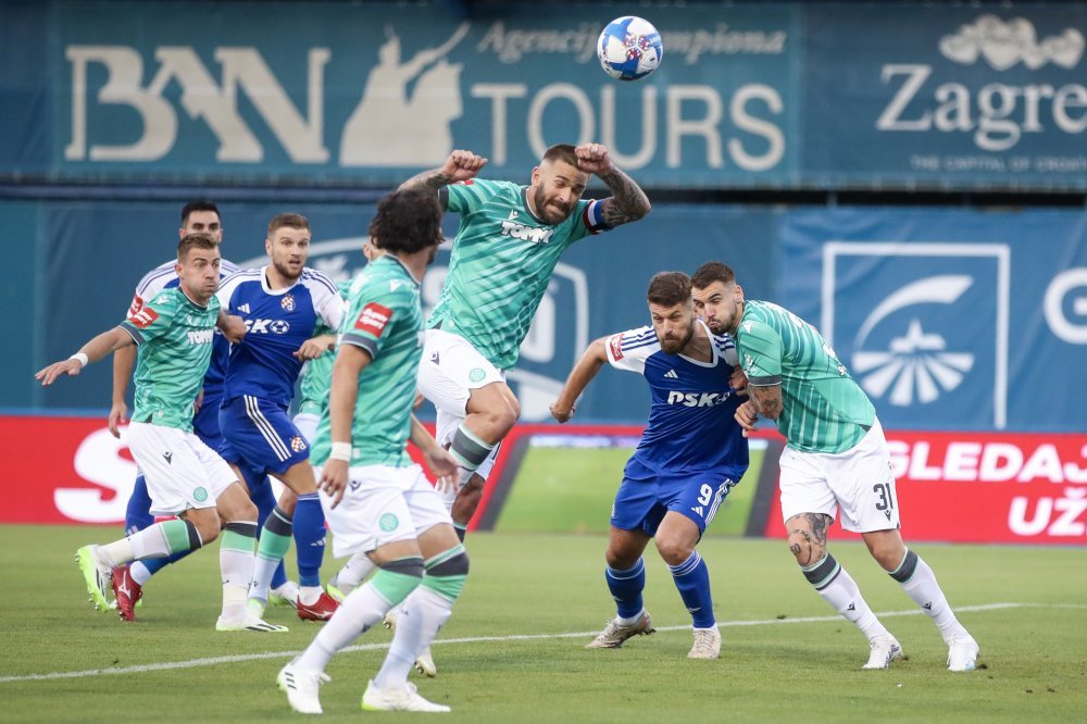 Liga De Futebol Croata 202222023 Hrvatska Nogometna Liga Gnk Dinamo Zagreb  Hnk Gorica Hnk Hajduk Split Nk Istra 1961 Nk Foto Editorial - Ilustração de  esporte, cidade: 250403521