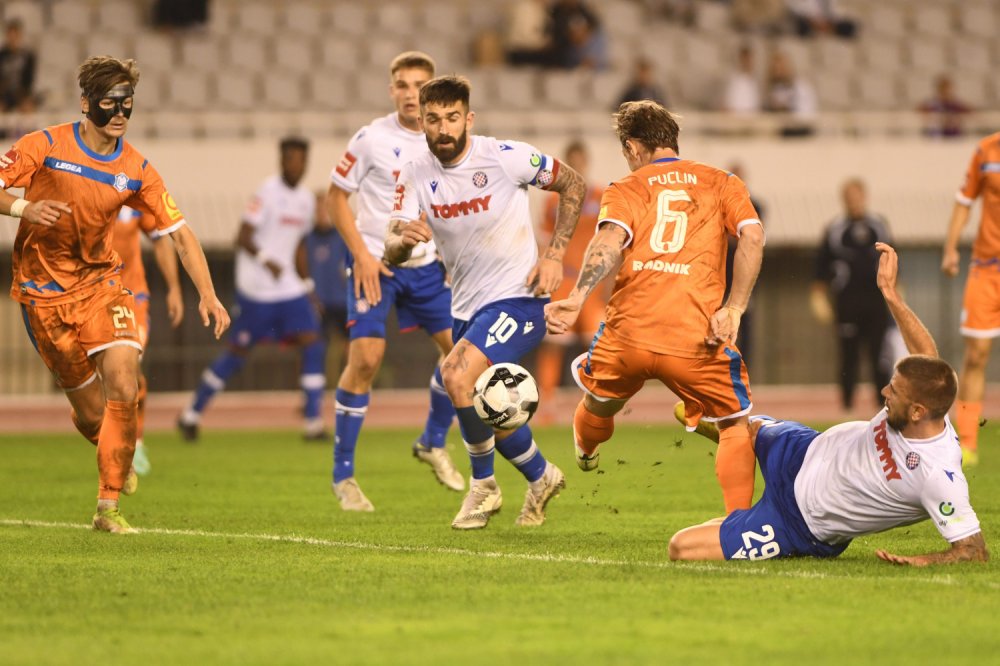 Foto - Varaždin poražen od momčadi Hajduka s dva gola Livaje
