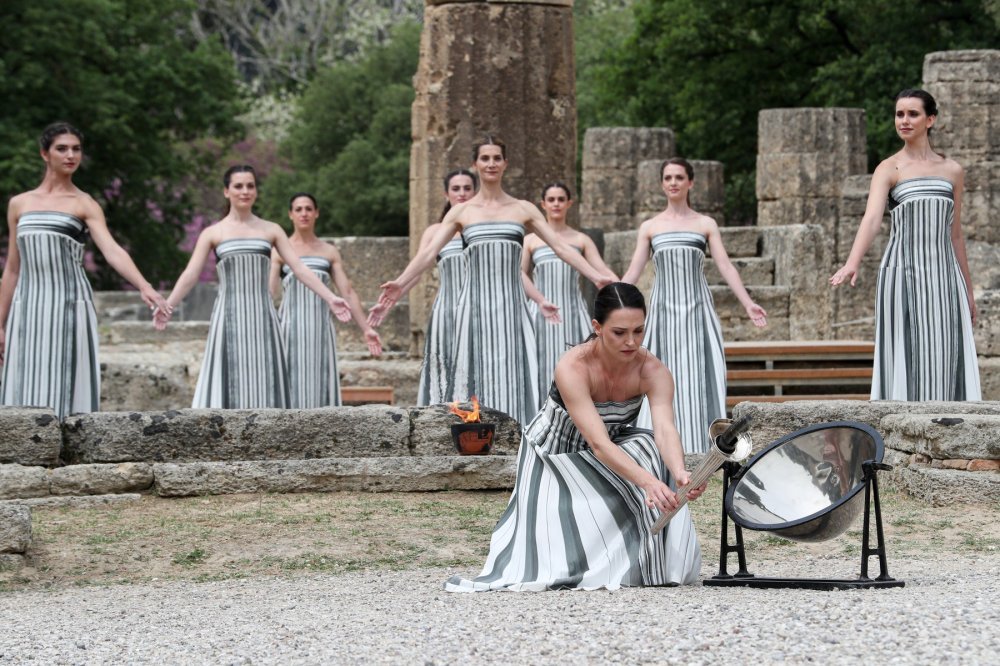 Paljenje olimpijske baklje