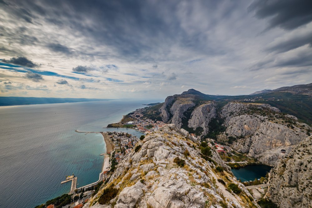 Pogled na Omiš s Fortice