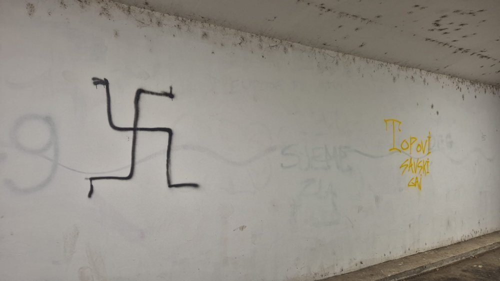 Grafiti s pozivom na ubojstvo Milorada Pupovca