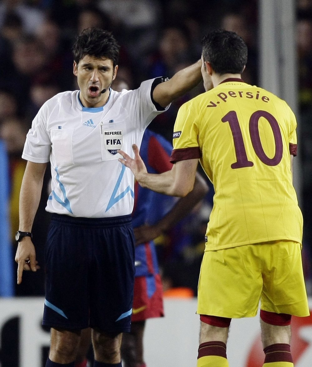 Robin van Persie, Massimo Busacca