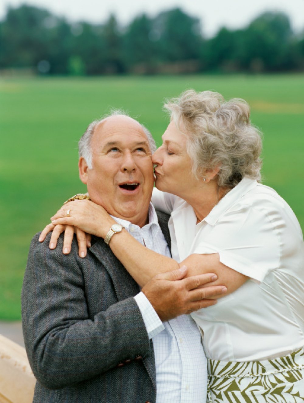 Домашнее пожилых мужа и жены. Сексуальность в пожилом возрасте. Близость пожилых. Позы для пожилых супругов.