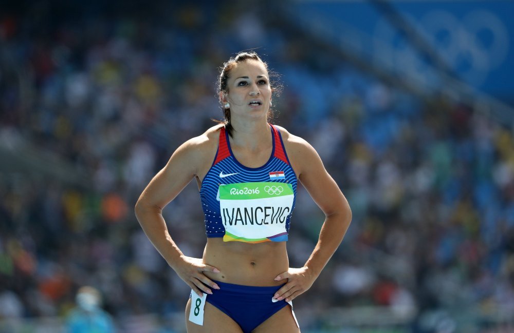 Andrea Ivančević (6)
