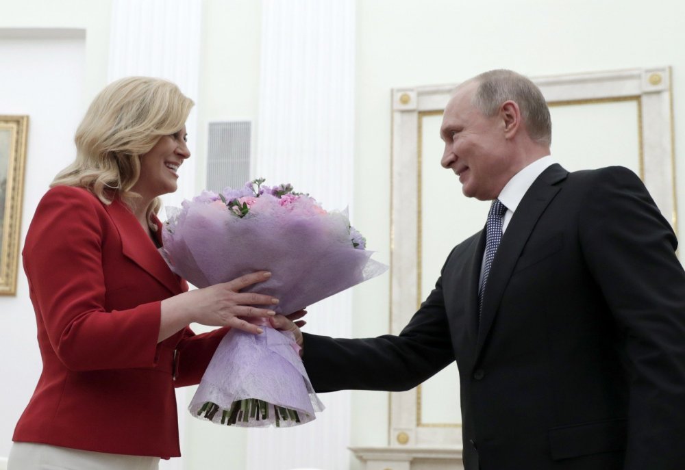 Predsjednica progovorila ruski - pogledajte kako je zahvalila domaćinima i  pozvala ih da navijaju za Hrvatsku - tportal