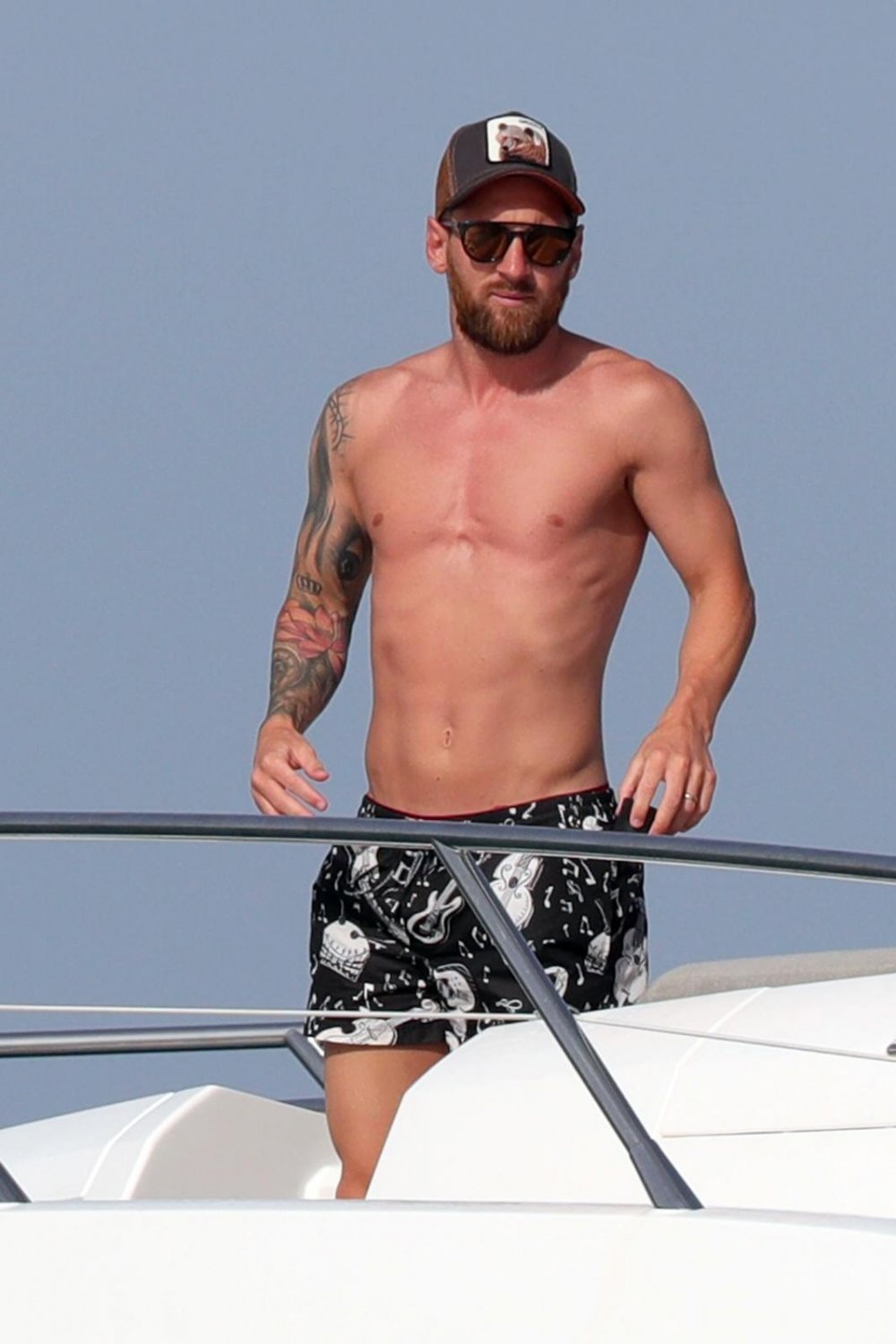 Lionel Messi s obitelji uživa na luksuznoj jahti ploveći oko Ibize.