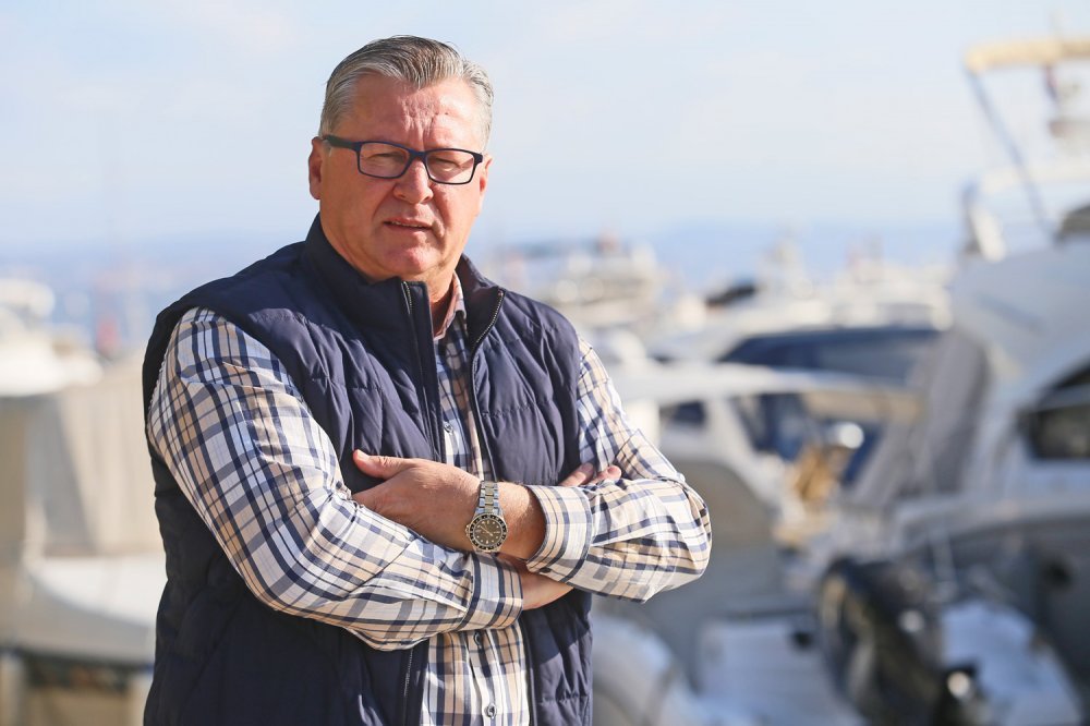 Oženjen sam i družim se