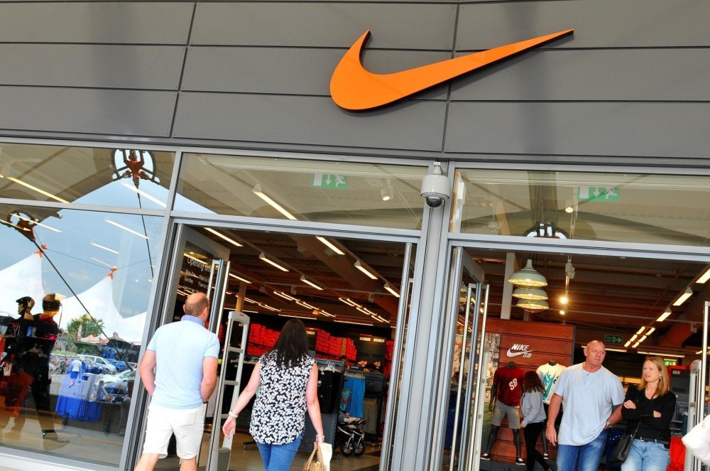 pretjerivati Kaciga znati outlet nike 