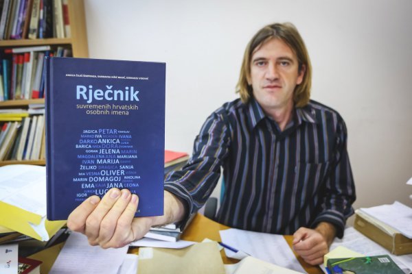 Vidović je jedan od autora Rječnika suvremenih hrvatskih osobnih imena