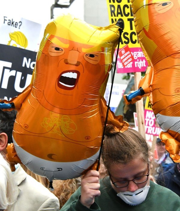 Prosvjed protiv dolaska Donalda Trumpa u London