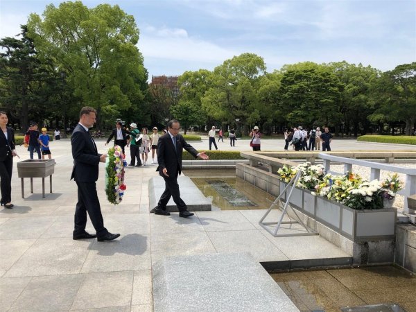 Jandroković je položio vijenac za žrtve atomskog bombardiranja u Memorijalnom parku mira u Hirošimi