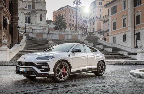 Prvi SUV Lamborghini Urus